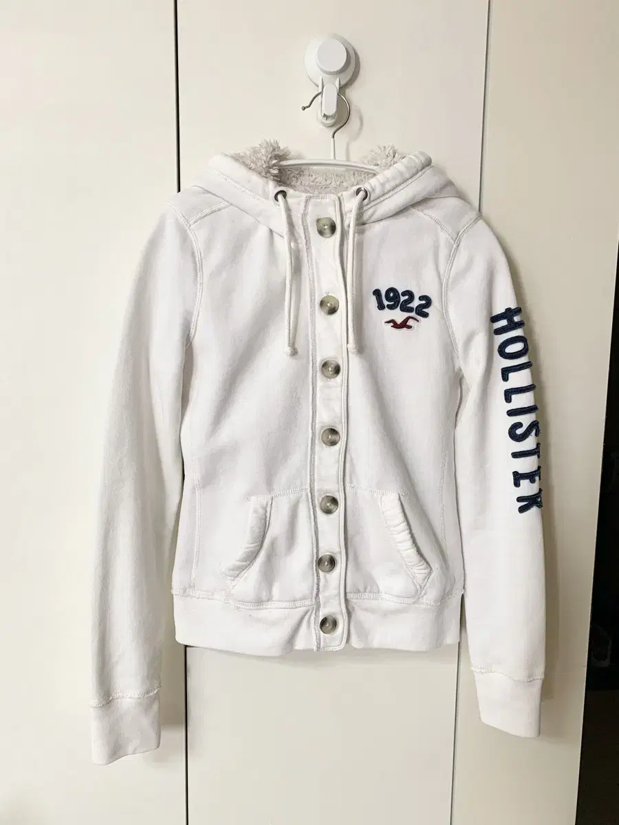 Hollister button up hoodie on sale